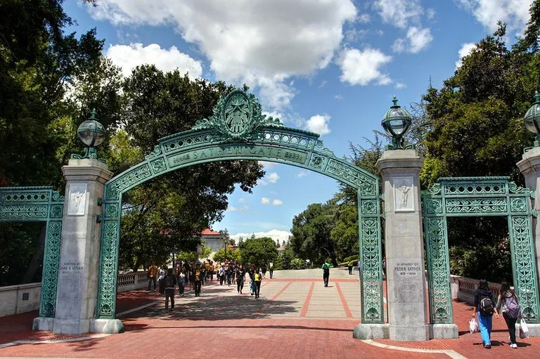 New Class on Foundations for Beneficial AI at UC Berkeley